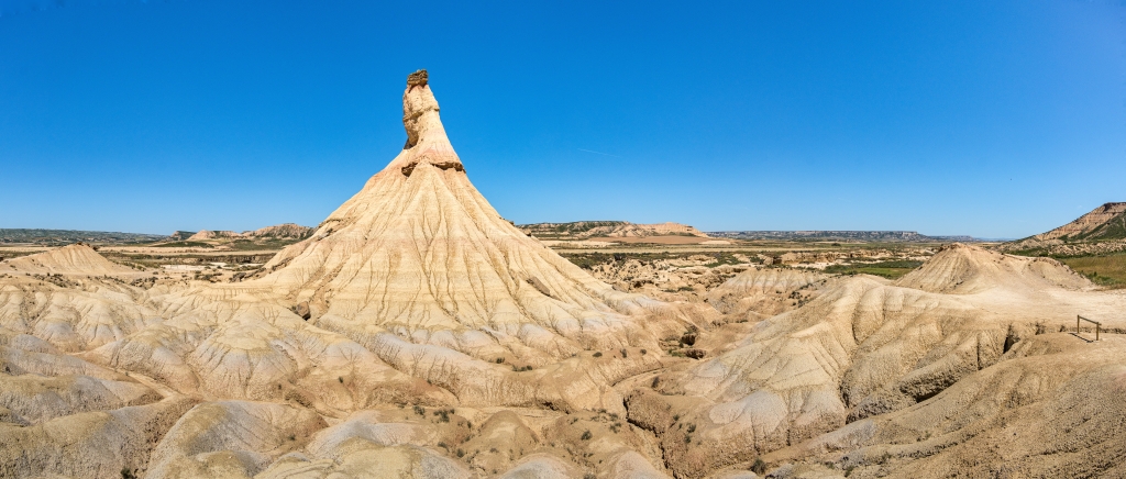 Felsenformation des Castildetierra in der Bardenas Reales, einer Halbw&uuml;ste im S&uuml;den der spanischen autonomen Gemeinschaft Navarra, Nordspanien, Mai 2025.